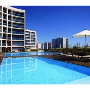 charming-apartment-with-terrace-and-pool-in-lisbon.hotels-lisbon-portugal.com/